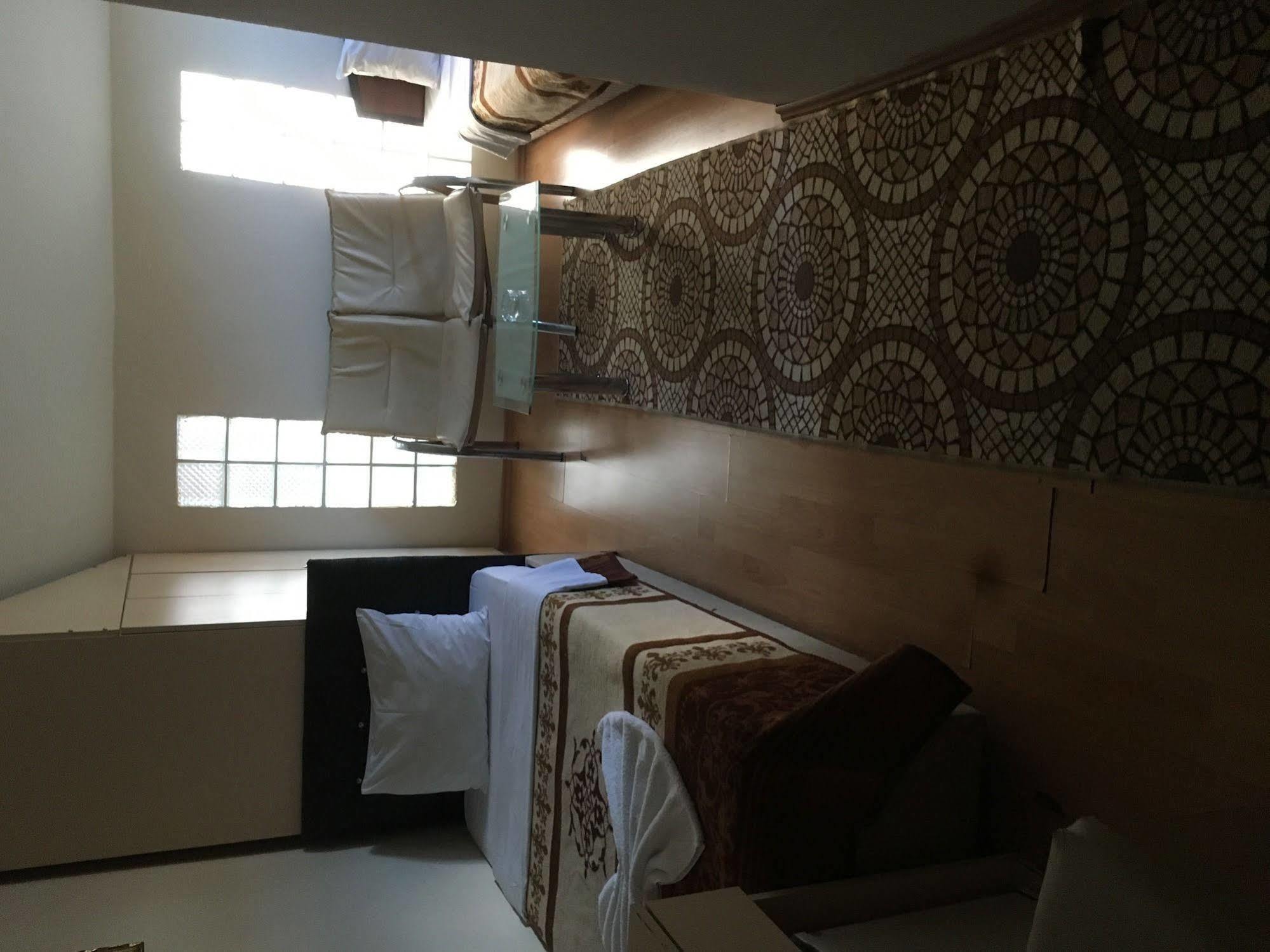 Oeruen Hotel Истанбул Екстериор снимка