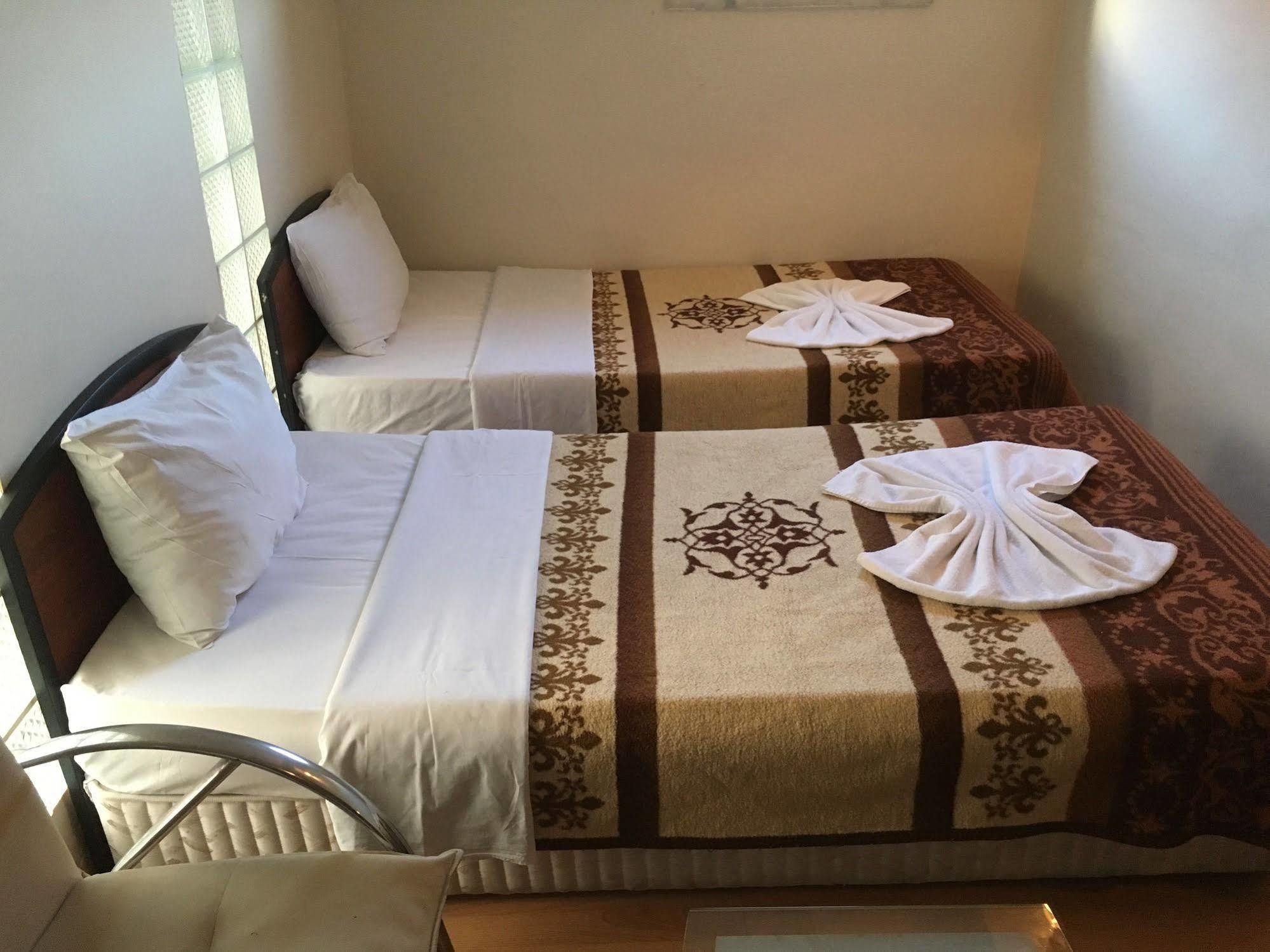 Oeruen Hotel Истанбул Екстериор снимка